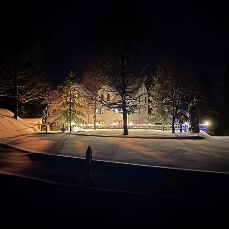 Apartman & Forest Paradise Cerkno