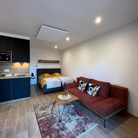 Apartment & Forest Paradise Cerkno