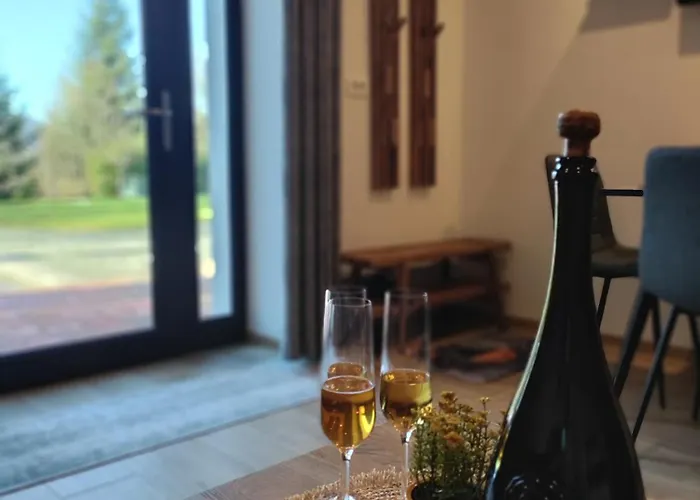 & Forest Paradise דירה צ'רקנו